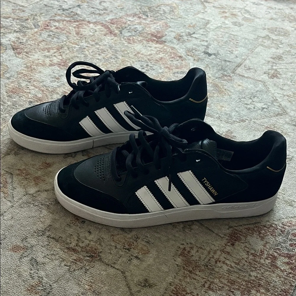 Adidas Men's Black and White Tyshawn Sneakers - Picture 3 of 8